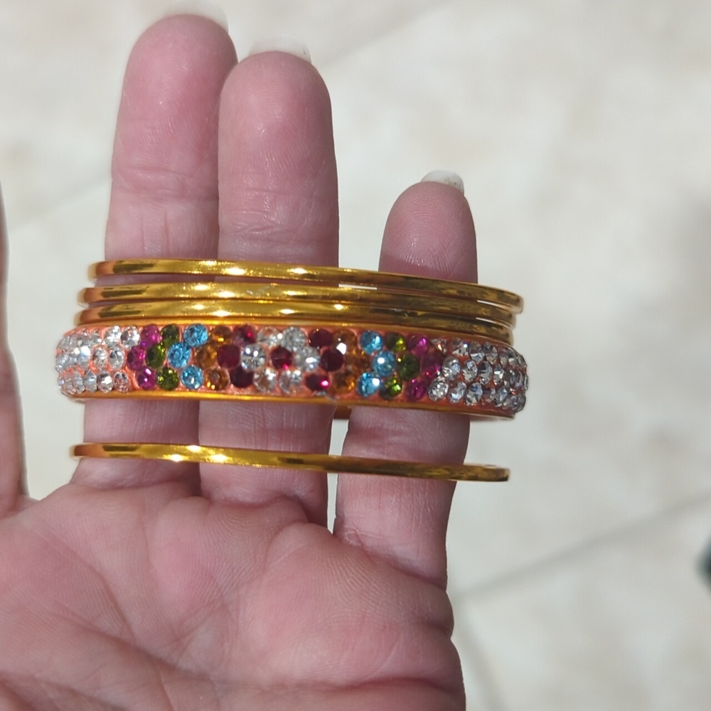 Bracelet set of 5 gold tone